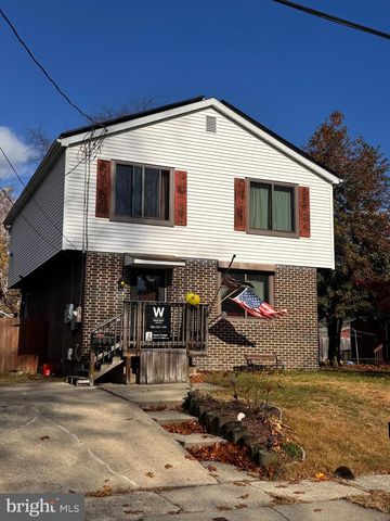 609 8TH AVE, Lindenwold, NJ 08021