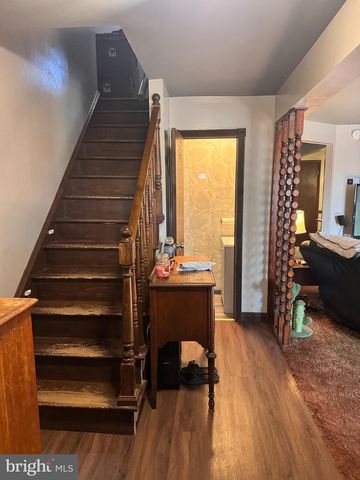 609 8TH AVE, Lindenwold, NJ 08021