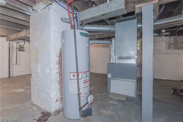 13512 Edgewood Avenue, Cleveland, OH 44105