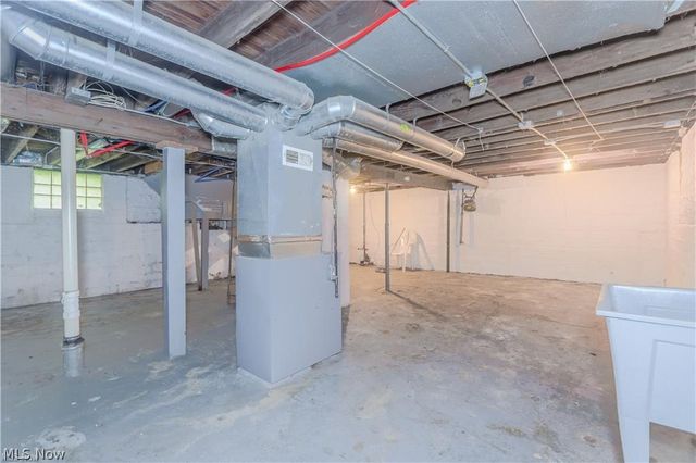 13512 Edgewood Avenue, Cleveland, OH 44105