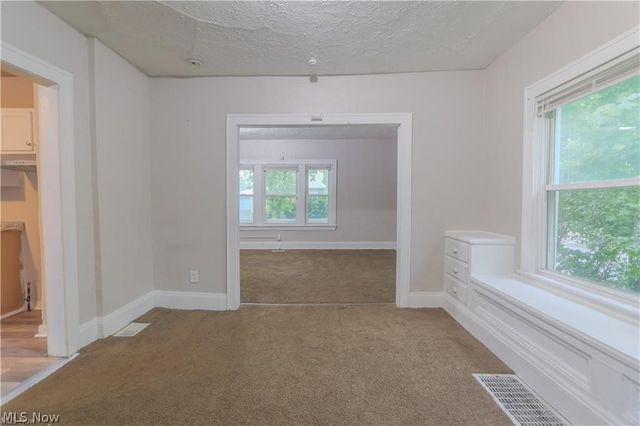 13512 Edgewood Avenue, Cleveland, OH 44105