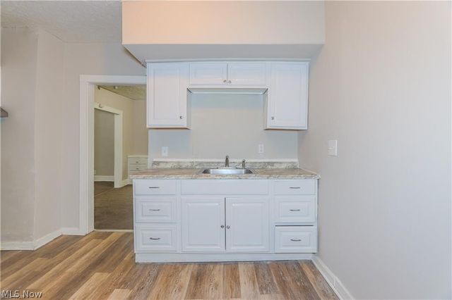 13512 Edgewood Avenue, Cleveland, OH 44105