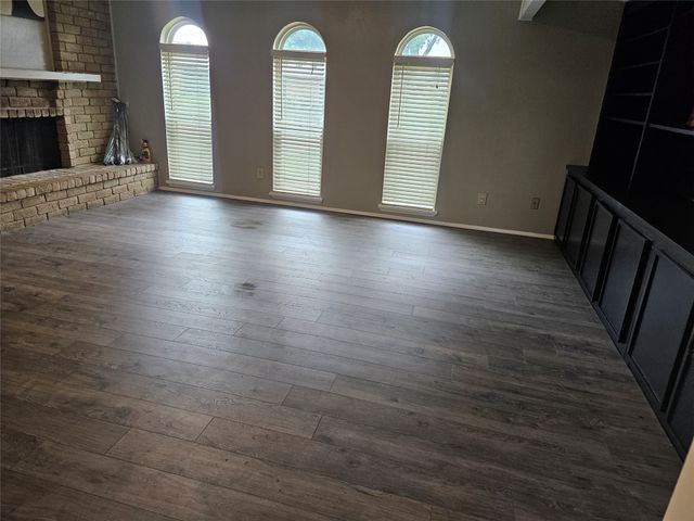 5044 Crawford Drive, The Colony, TX 75056