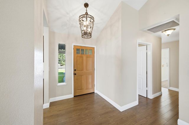 2588 Sombra Ct, Yuba City, CA 95993