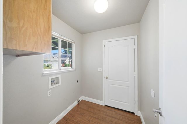 2588 Sombra Ct, Yuba City, CA 95993