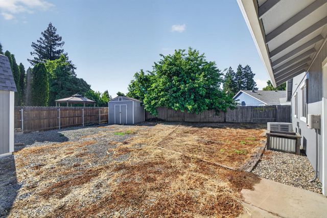 2588 Sombra Ct, Yuba City, CA 95993