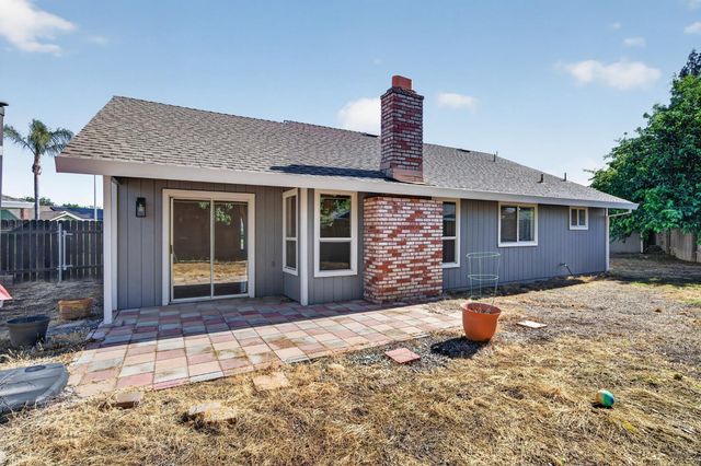 2588 Sombra Ct, Yuba City, CA 95993