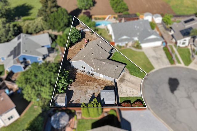 2588 Sombra Ct, Yuba City, CA 95993