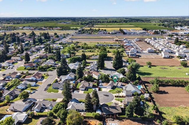 2588 Sombra Ct, Yuba City, CA 95993