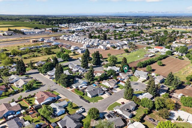 2588 Sombra Ct, Yuba City, CA 95993