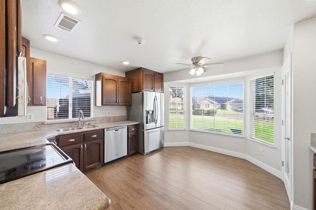 2588 Sombra Ct, Yuba City, CA 95993