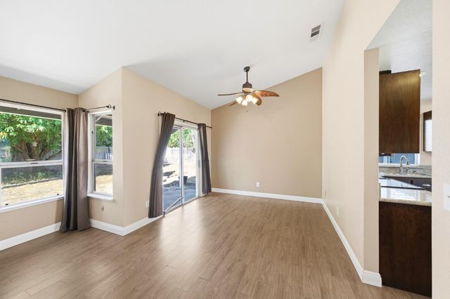 2588 Sombra Ct, Yuba City, CA 95993