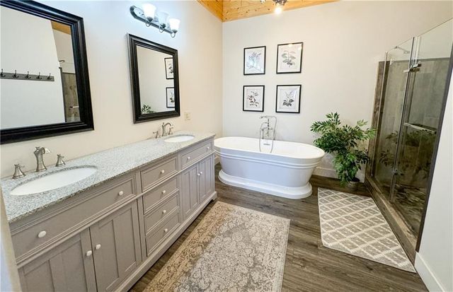 29721 S Hess Road, Harrisonville, MO 64701