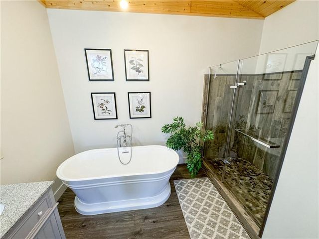 29721 S Hess Road, Harrisonville, MO 64701