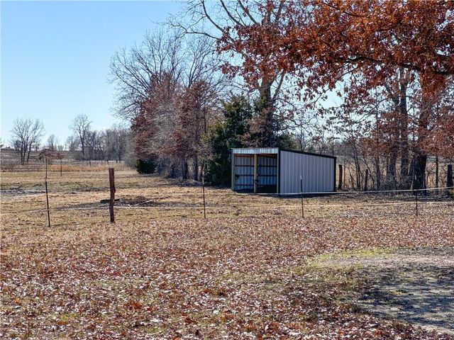 29721 S Hess Road, Harrisonville, MO 64701