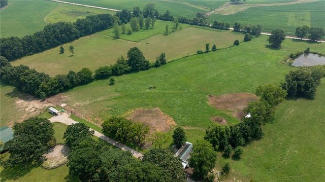 29721 S Hess Road, Harrisonville, MO 64701