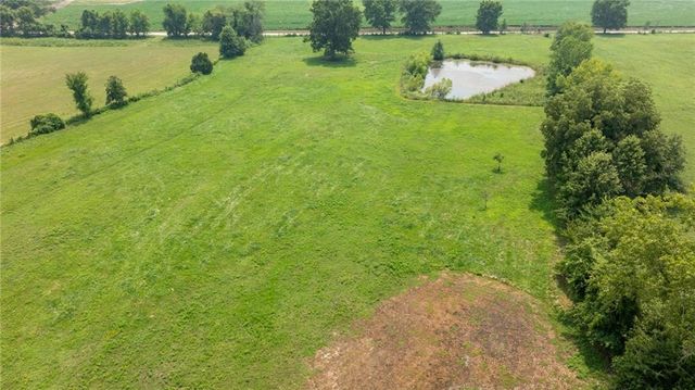 29721 S Hess Road, Harrisonville, MO 64701