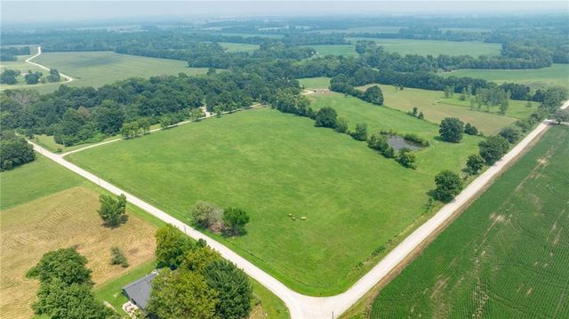 29721 S Hess Road, Harrisonville, MO 64701