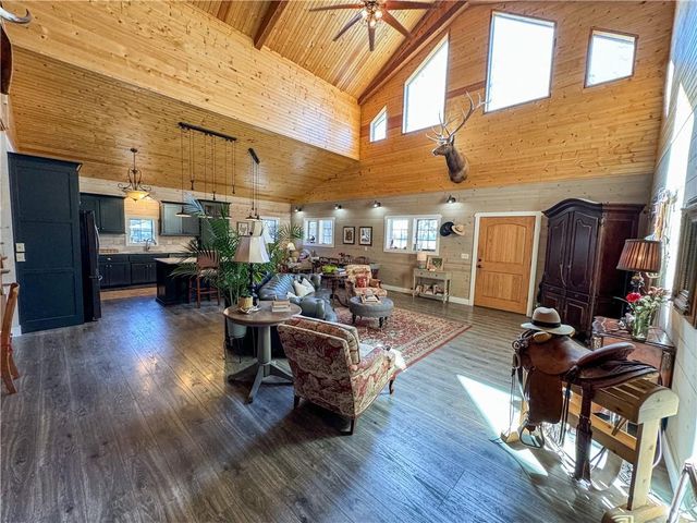 29721 S Hess Road, Harrisonville, MO 64701