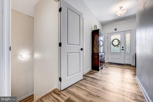 642 W OAK LN, White Haven, PA 18661