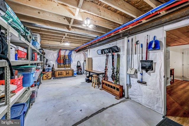 642 W OAK LN, White Haven, PA 18661