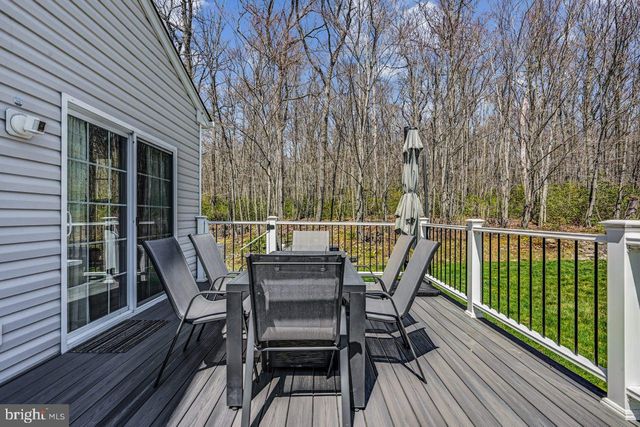 642 W OAK LN, White Haven, PA 18661