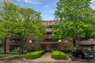 1463 Mercury Drive 219, Schaumburg, IL 60193