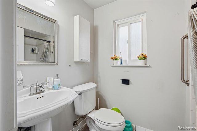 27847 Audrey Avenue, Warren, MI 48092