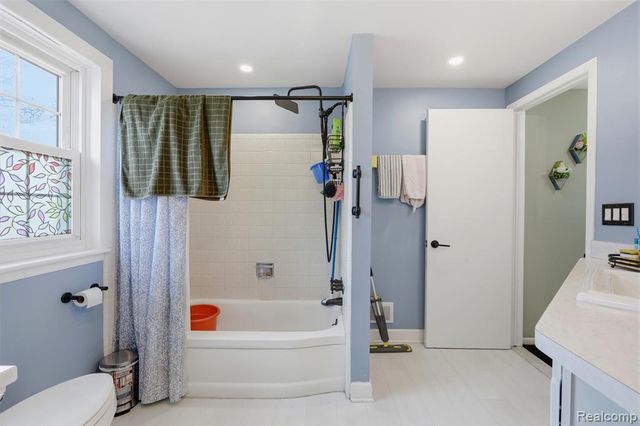 27847 Audrey Avenue, Warren, MI 48092