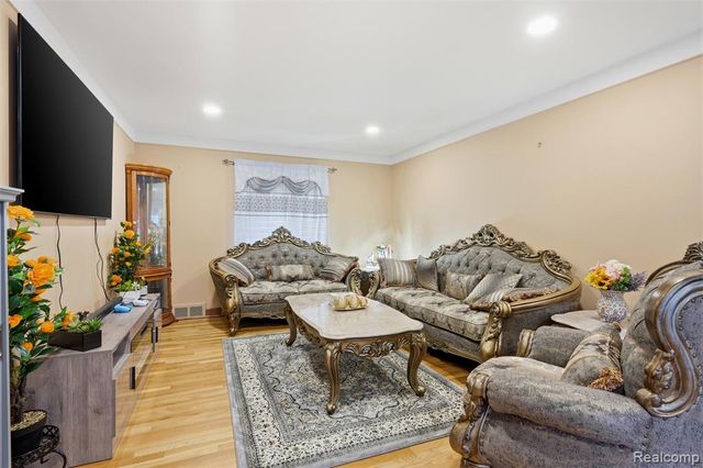 27847 Audrey Avenue, Warren, MI 48092