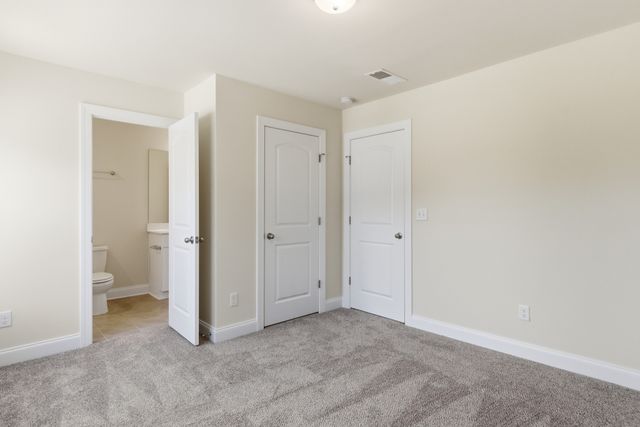 862 Longleaf Ln, Columbia, TN 38401