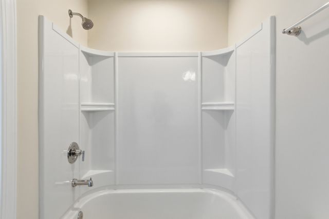 862 Longleaf Ln, Columbia, TN 38401