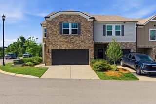 862 Longleaf Ln, Columbia, TN 38401