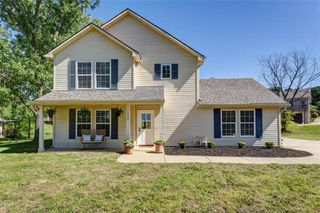 11000 NW FF Highway, Parkville, MO 64152