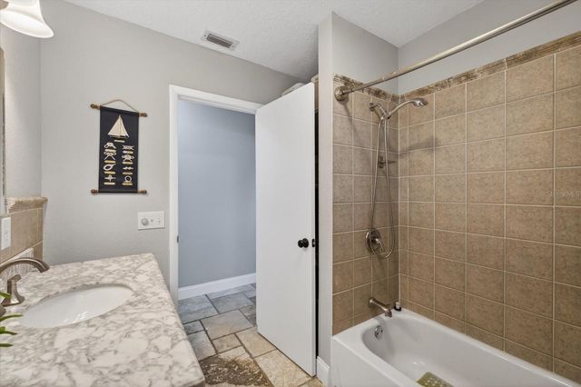 5401 PILOTS PLACE, New Port Richey, FL 34652