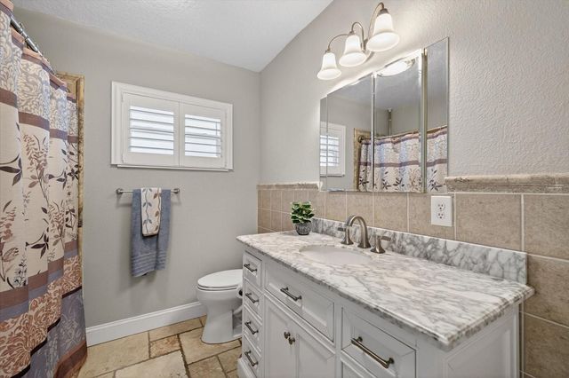 5401 PILOTS PLACE, New Port Richey, FL 34652