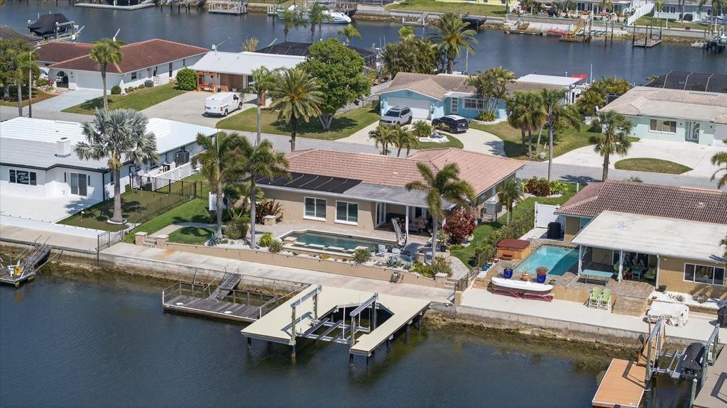 5401 PILOTS PLACE, New Port Richey, FL 34652