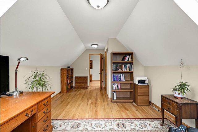 1952 Blackhawk DRIVE, Grafton, WI 53024