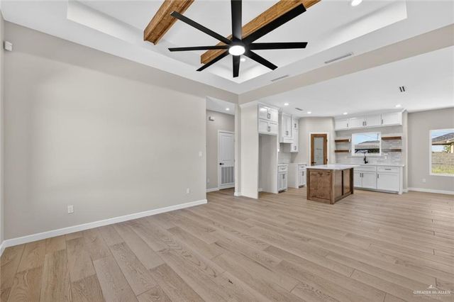 910 Trinity Street, Alamo, TX 78516