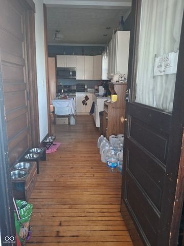 102 N Warren Street, West Lebanon, IN 47991