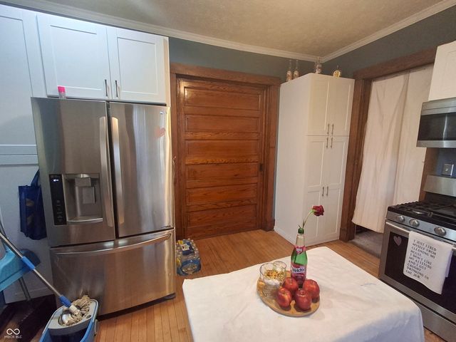 102 N Warren Street, West Lebanon, IN 47991