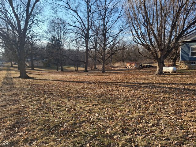 102 N Warren Street, West Lebanon, IN 47991