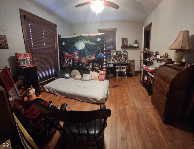 102 N Warren Street, West Lebanon, IN 47991