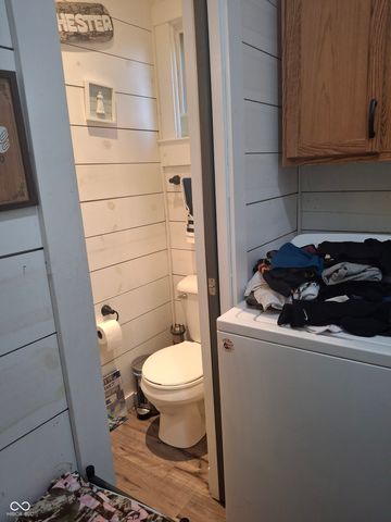 102 N Warren Street, West Lebanon, IN 47991