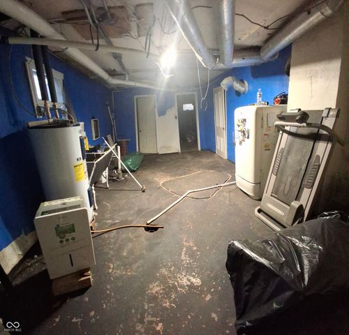 102 N Warren Street, West Lebanon, IN 47991