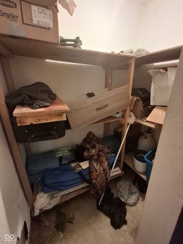 102 N Warren Street, West Lebanon, IN 47991