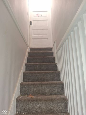 102 N Warren Street, West Lebanon, IN 47991