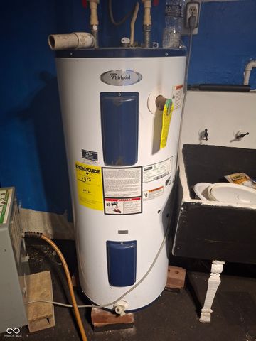 102 N Warren Street, West Lebanon, IN 47991