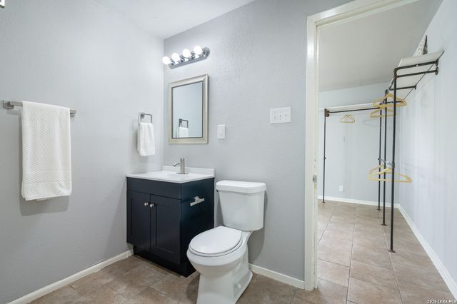 139 W ACADEMY ST, San Antonio, TX 78226