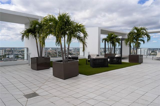 1010 SW 2nd Ave 909, Miami, FL 33130